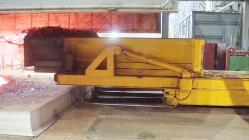 鑄造廠(chǎng)電爐煙氣克星 高效布袋除塵器問(wèn)世 鑄造廠(chǎng)電爐煙氣克星 高效布袋除塵器問(wèn)世