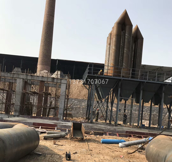 湖南岳陽頁巖磚廠布袋除塵器施工中 湖南岳陽頁巖磚廠布袋除塵器施工中